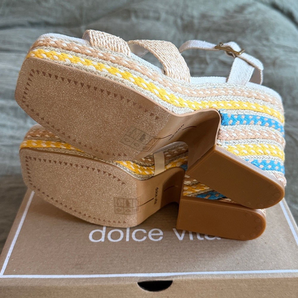 Dolce Vita Beige Woven Platform Sandals - Picture 6 of 6